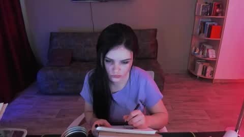 Lora Cain online show from 11, 3, 2026