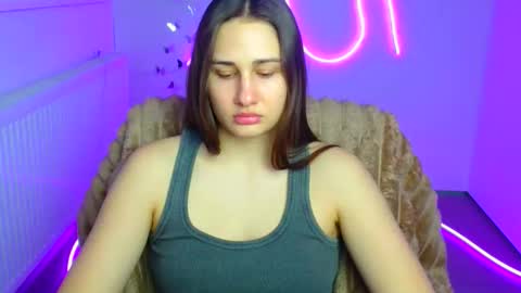 Lora online show from 6, 3, 2026