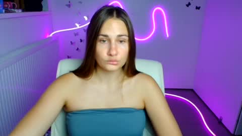 Lora online show from 4, 8, 2026