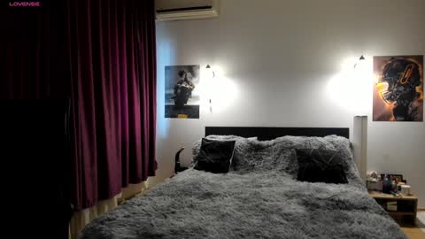 Lora online show from 12, 1, 2025