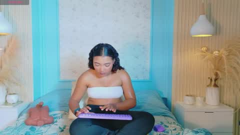 Loraine Rios online show from 20, 5, 2026