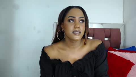 Snapshot of lorainebigdickts chatting on 29, 10, 2025 Loraine online show from 29, 10, 2025