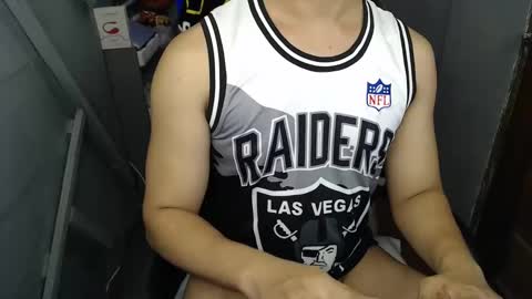 Macky online show from 4, 2, 2025