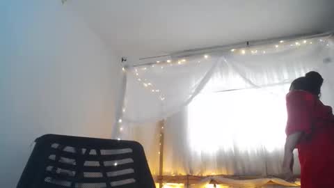Snapshot of loreaniss chatting on 12, 9, 2025 loreanis online show from 12, 9, 2025