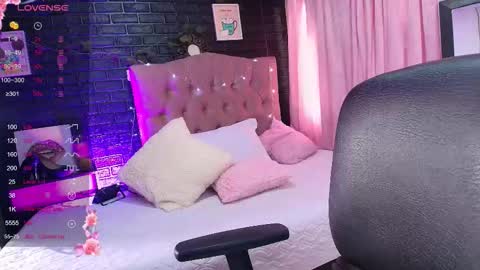 Loren online show from 11, 11, 2025