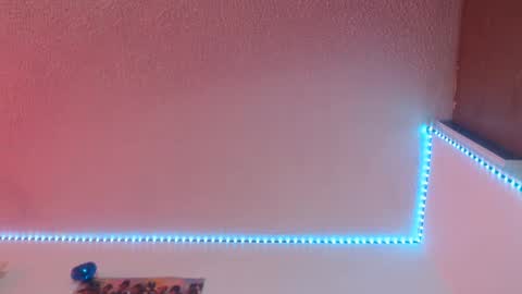 lorenitha online show from 8, 9, 2025