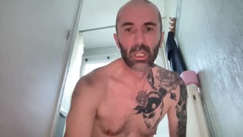 lorenzo44300 online show from 15, 12, 2025