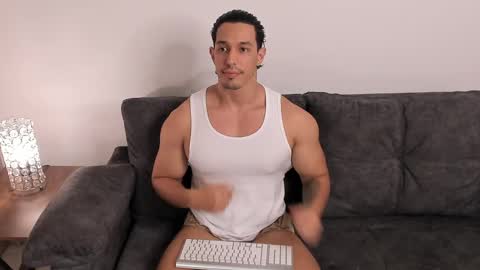 Lorenzo F online show from 2, 3, 2025