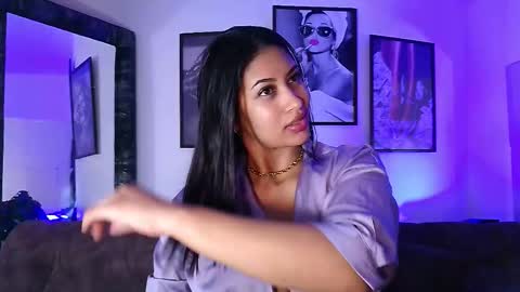 loretahorny online show from 9, 1, 2026