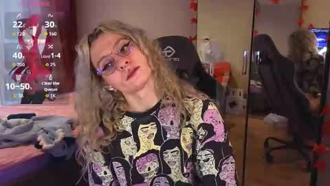 Lori -----------------------------------    online show from 24, 9, 2025