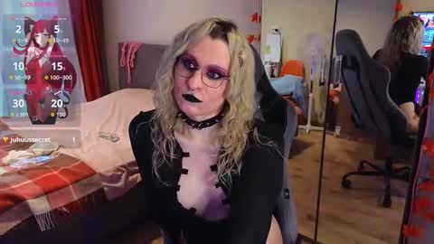 Lori -----------------------------------    online show from 22, 10, 2025