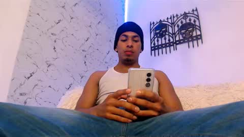 Lorian Vikel  online show from 19, 10, 2025