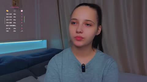 Mia online show from 3, 11, 2025