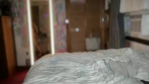 Snapshot of lorikane chatting on 26, 6, 2026 Lorelai Kane online show from 26, 6, 2026