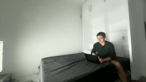 Snapshot of lostpuppyboy chatting on 27, 9, 2025 lostpuppyboy online show from 27, 9, 2025