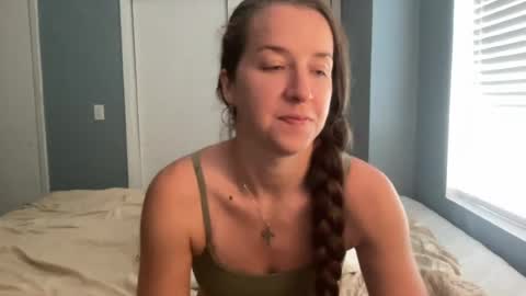 Snapshot of lothlori chatting on 9, 8, 2026 lothlori online show from 9, 8, 2026