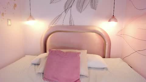 Lotti online show from 4, 8, 2026