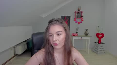 Snapshot of louannahart chatting on 13, 2, 2026 louannahart online show from 13, 2, 2026