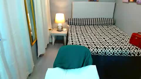 Snapshot of louie_sexy chatting on 5, 2, 2025 Cathy online show from 5, 2, 2025