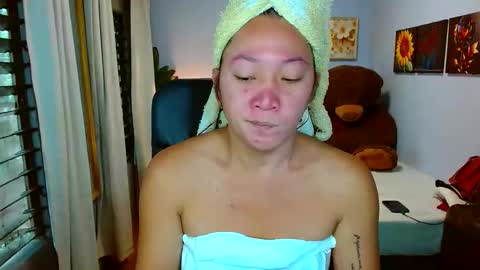 Snapshot of louie_sexy chatting on 6, 5, 2026 Cathy online show from 6, 5, 2026