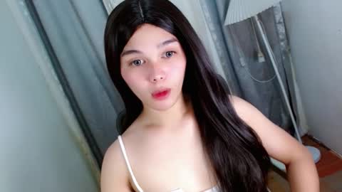 louilalicious online show from 5, 11, 2025