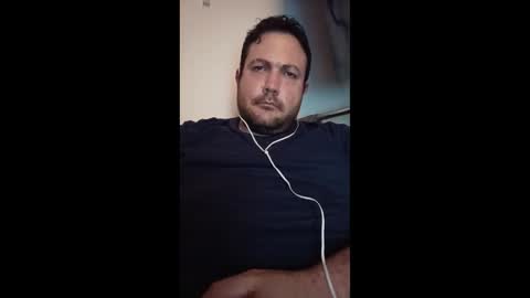 Snapshot of louinv chatting on 18, 11, 2025 louinv online show from 18, 11, 2025