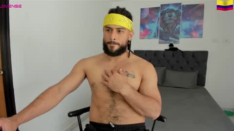 Snapshot of louis_marley_ chatting on 18, 12, 2024 louis_marley_ online show from 18, 12, 2024