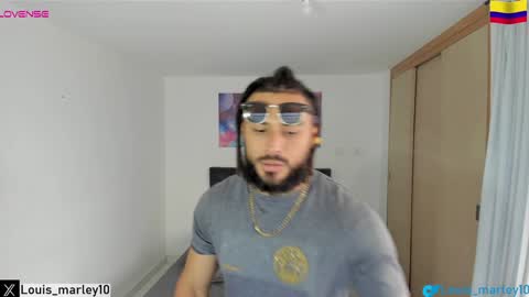 Snapshot of louis_marley_ chatting on 1, 1, 2025 louis_marley_ online show from 1, 1, 2025