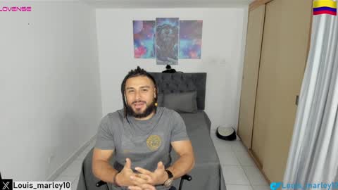Snapshot of louis_marley_ chatting on 2, 1, 2025 louis_marley_ online show from 2, 1, 2025