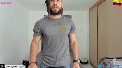 Snapshot of louis_marley_ chatting on 5, 1, 2025 louis_marley_ online show from 5, 1, 2025