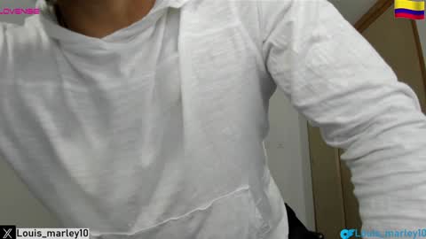 Snapshot of louis_marley_ chatting on 24, 1, 2025 louis_marley_ online show from 24, 1, 2025