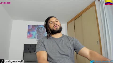Snapshot of louis_marley_ chatting on 31, 1, 2025 louis_marley_ online show from 31, 1, 2025
