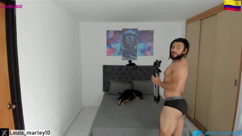 Snapshot of louis_marley_ chatting on 13, 2, 2025 louis_marley_ online show from 13, 2, 2025