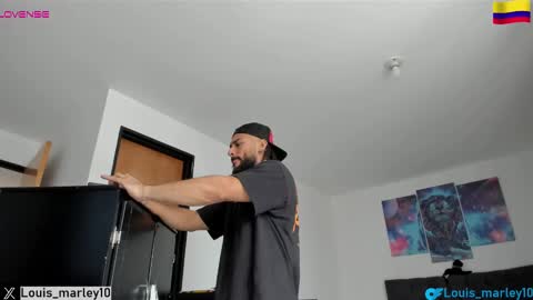 Snapshot of louis_marley_ chatting on 20, 2, 2025 louis_marley_ online show from 20, 2, 2025