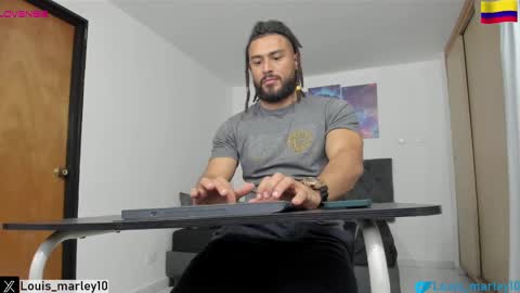 Snapshot of louis_marley_ chatting on 27, 2, 2025 louis_marley_ online show from 27, 2, 2025