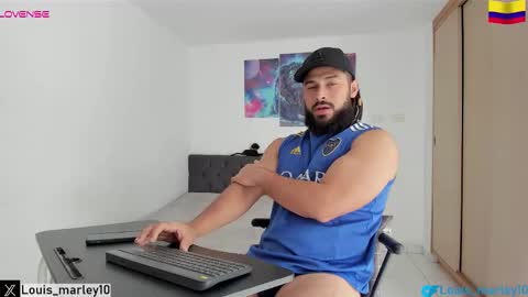 Snapshot of louis_marley_ chatting on 31, 10, 2025 louis_marley_ online show from 31, 10, 2025