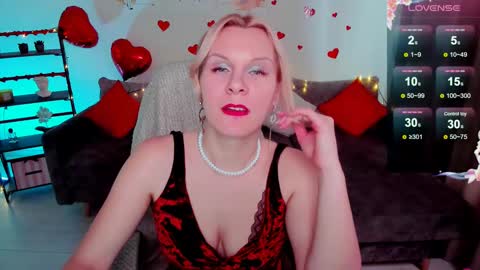 Snapshot of louisa_bay chatting on 11, 2, 2025 Louisa online show from 11, 2, 2025