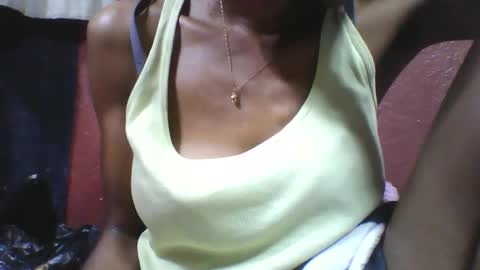 lovaelisa online show from 15, 10, 2025