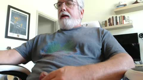 Snapshot of love2c2c2 chatting on 23, 6, 2026 love2c2c2 online show from 23, 6, 2026