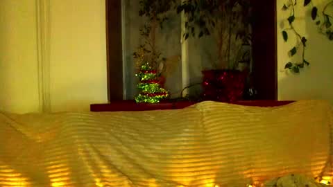 Cute face online show from 31, 12, 2024