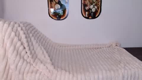 love bella  online show from 15, 4, 2026