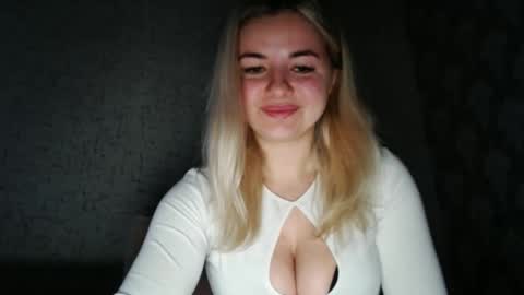 Snapshot of love_dom_meg chatting on 21, 4, 2026 Megane online show from 21, 4, 2026
