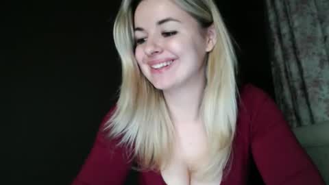 Snapshot of love_dom_meg chatting on 6, 5, 2026 Megane online show from 6, 5, 2026