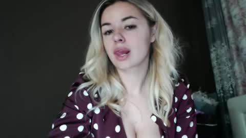 Snapshot of love_dom_meg chatting on 17, 5, 2026 Megane online show from 17, 5, 2026