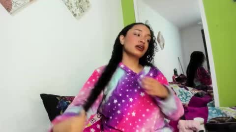 Snapshot of love_mia777 chatting on 12, 10, 2025 Mia online show from 12, 10, 2025