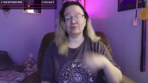 love_you_julia online show from 5, 11, 2025