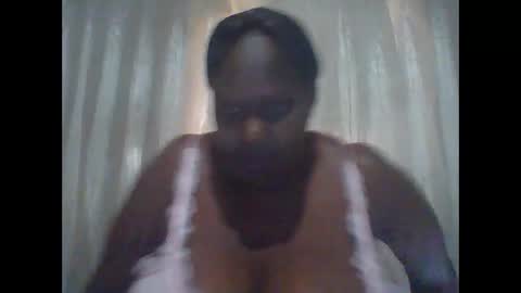 Snapshot of lovebigmelon chatting on 15, 12, 2024 Lynn online show from 15, 12, 2024