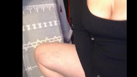 Ashley and Leon online show from 7, 1, 2026