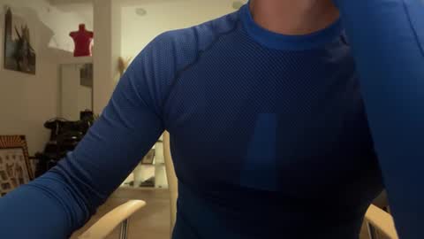 Loveisperfect online show from 16, 11, 2025