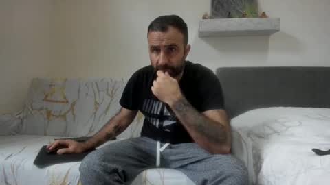 loveivat80 online show from 23, 11, 2025